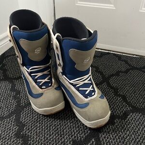 Size 13 Men's Snowboarding Boots